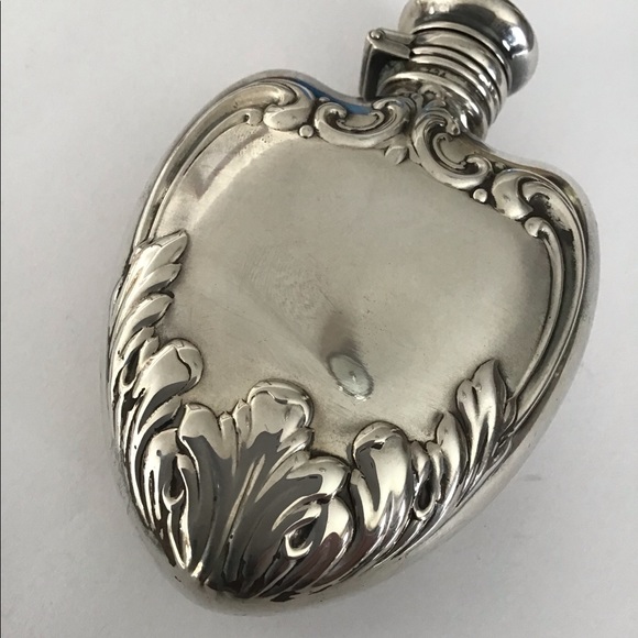 Antique Sterling Ornate Heart Pocket Flask 65 Gr. - Picture 6 of 15